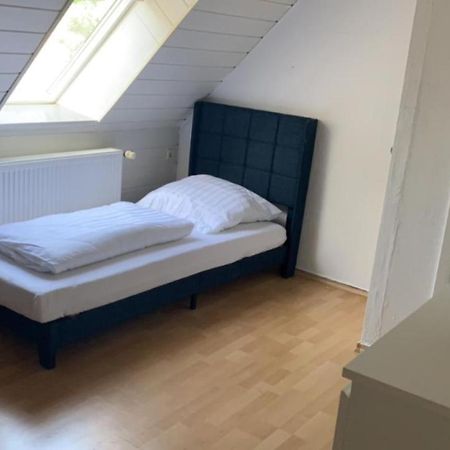 Zimmer In Wohnung Monteure Apartment Kuche Modern Enger Ngoại thất bức ảnh